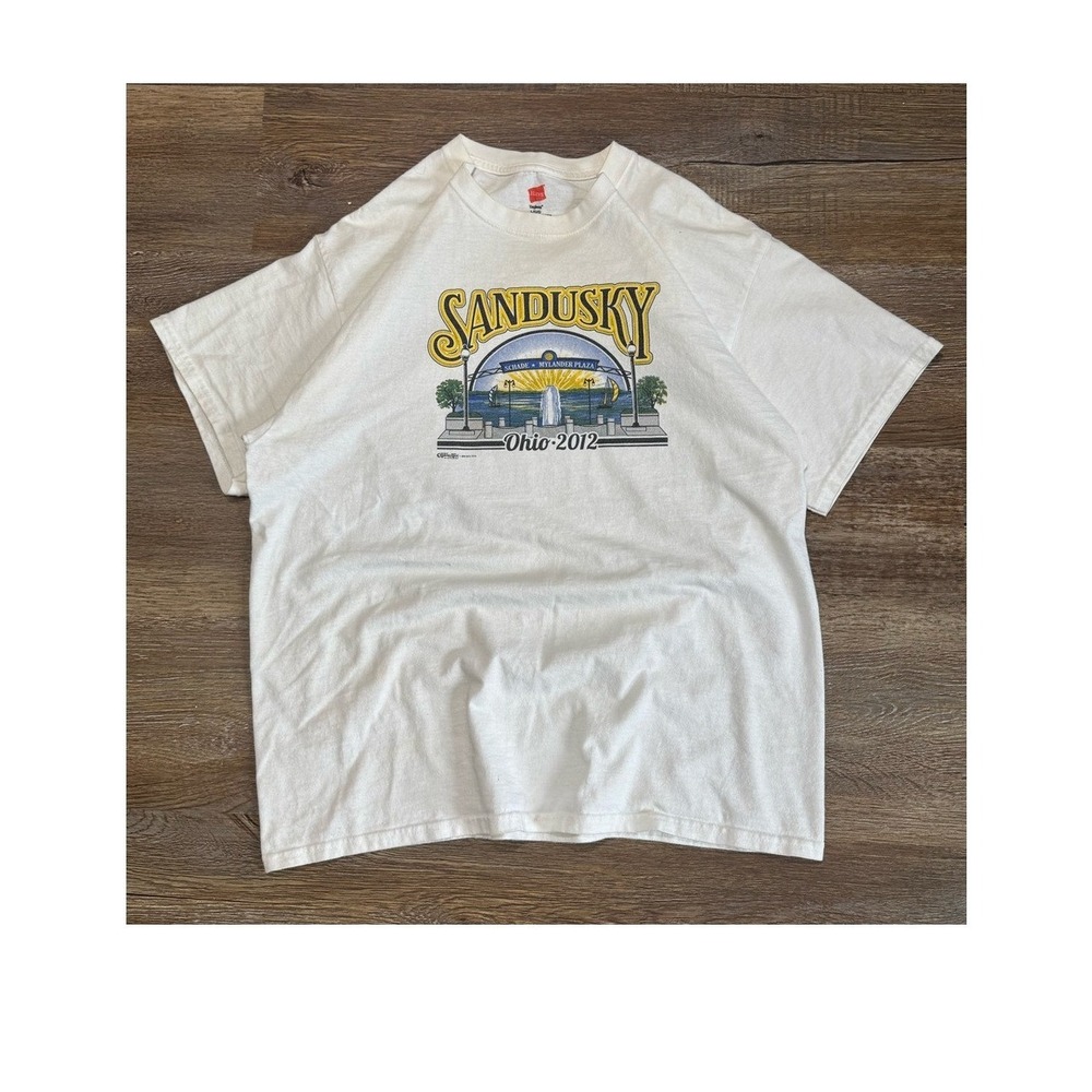 Hanes Sandusky Ohio 2012 Graphic T Shirt Mens Large White Double Sided Cotton